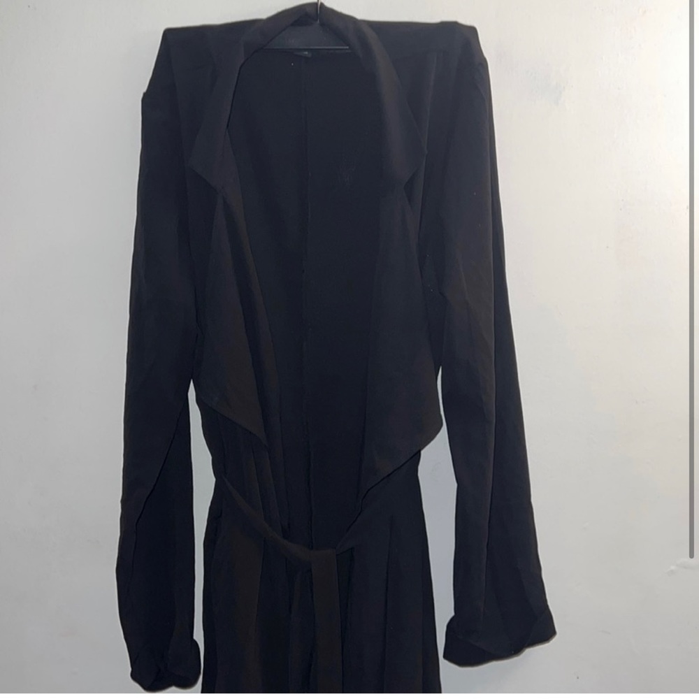 Thin long coat